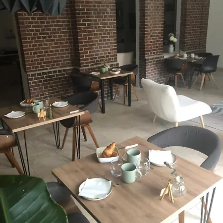 Maison De De Charme 8-10 Personnes Nyaraló *